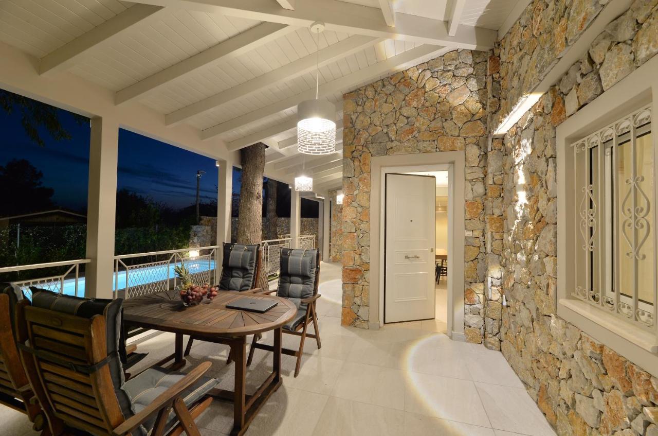 Lagonisi Luxurious Residence Ruby'S Pool Villa Esterno foto
