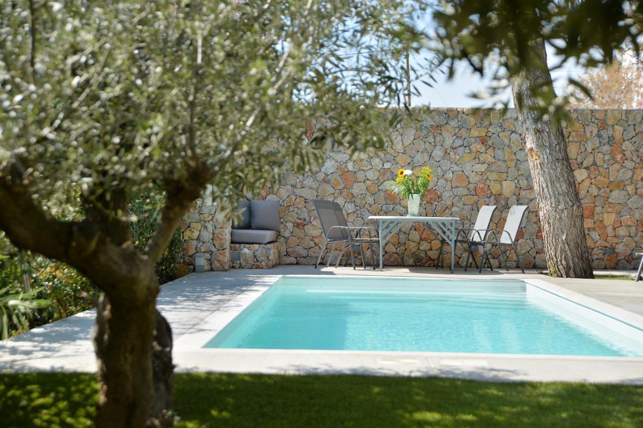 Lagonisi Luxurious Residence Ruby'S Pool Villa Esterno foto